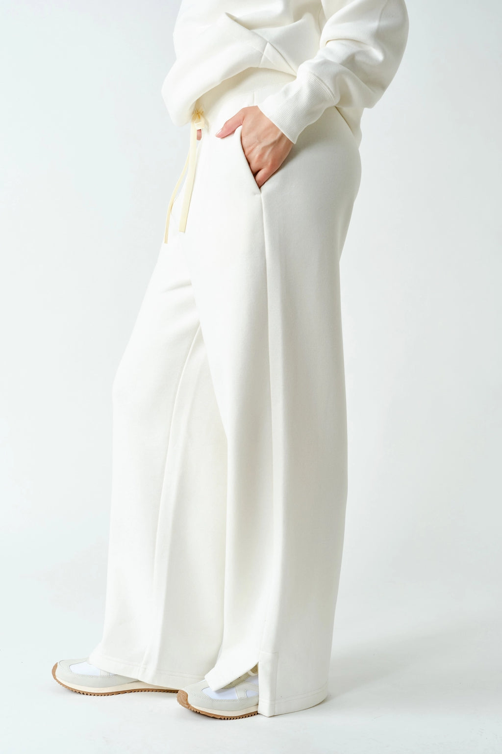 Snow White Sweatpants